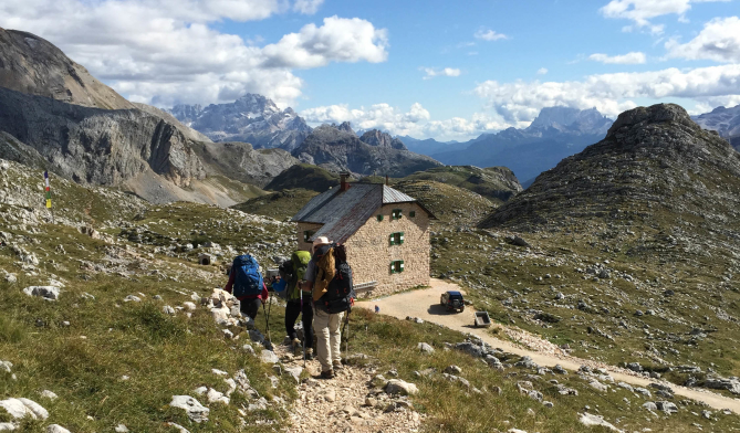 DolomiteslandscapeCropped